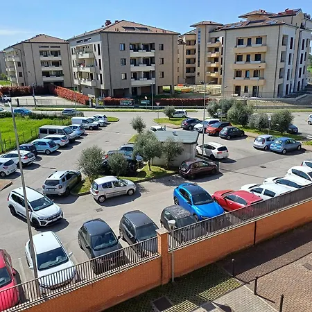 Terrace Overlooking Forum & Metro *
